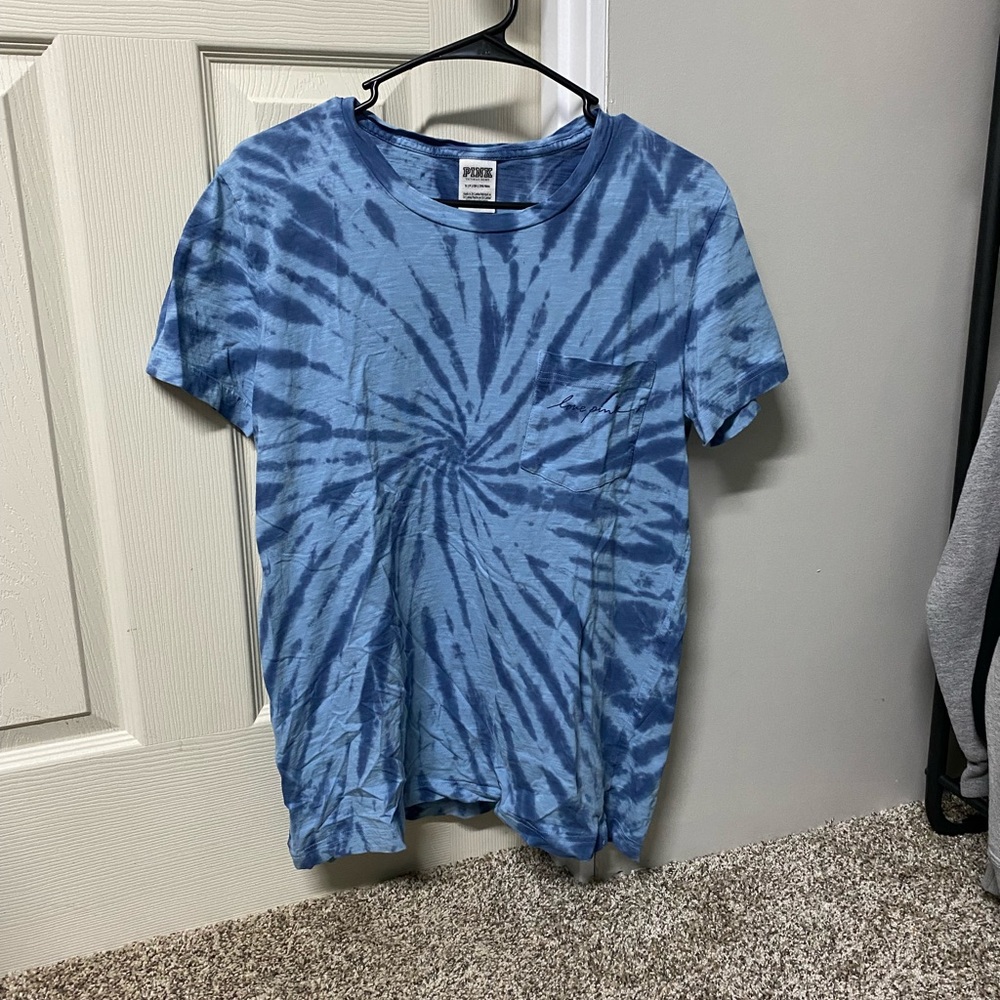 Women’s Pink Victoria Secret Tee